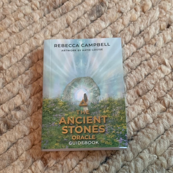 The Ancient Stones Oracle Deck - Picture 3 of 4